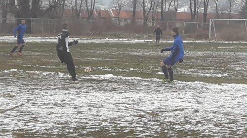 U teškim uslovima za igru, po hladnom vremenu, Sindjelić namučio Radnički!, Prva liga Srbije