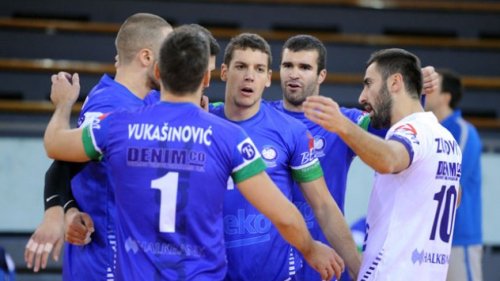 Skandal u Novom Pazaru tokom finala: Sedeli i zviždali na himnu Srbije!, Superliga Play Off