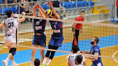 Sevaće vatra nad Kraljevom