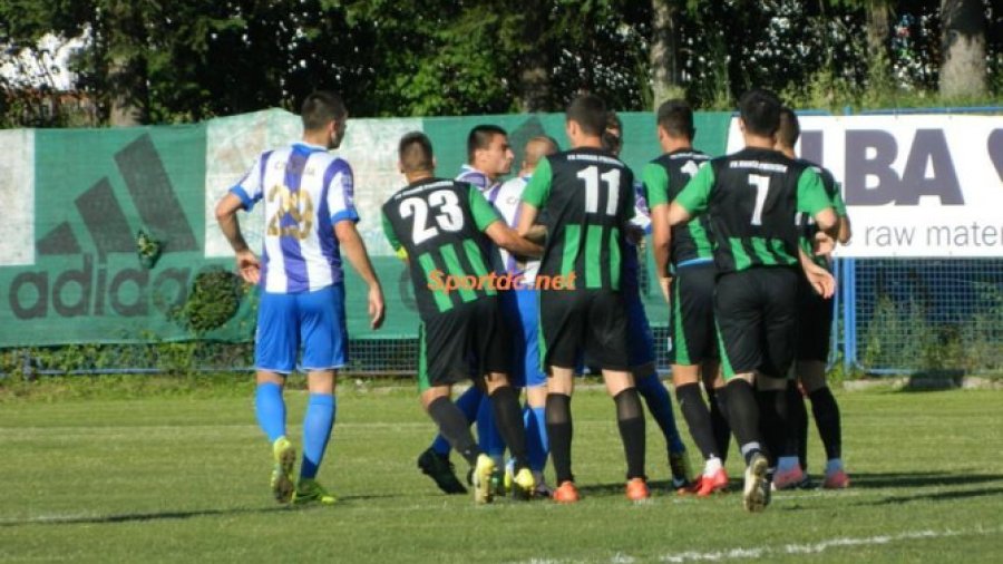 Juri Gagarin, Prva liga, mazohizam