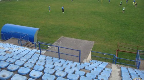 Stadion Podrinja dobija stolice i krov na poklon