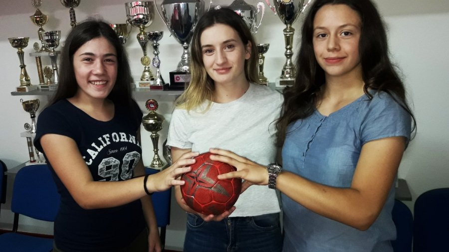 Radnički produžio saradnju sa tri igračice, Prva liga grupa Zapad