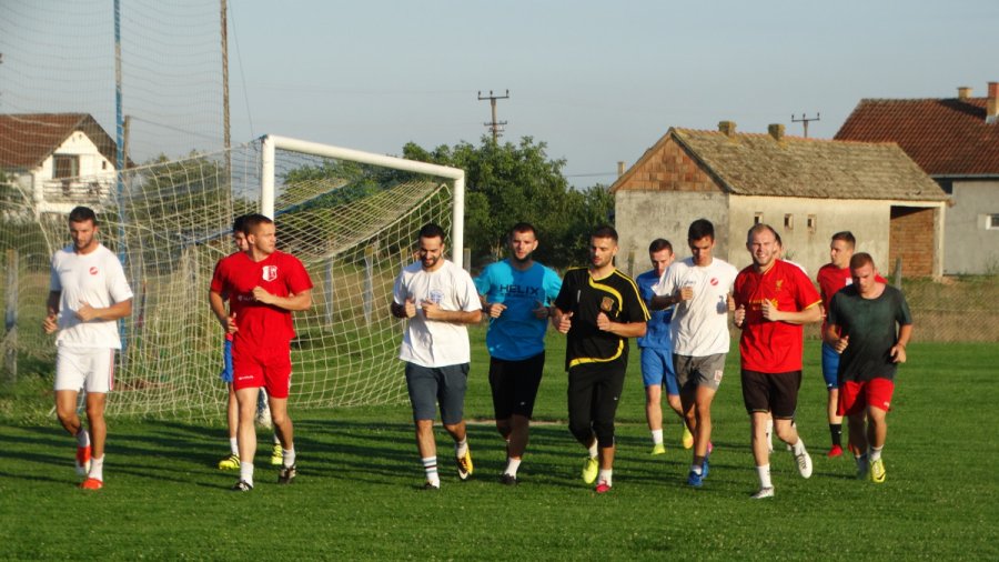 Sloboda iz Donjeg Tovarnika upalila motore pripreme, PFL Sremska Mitrovica
