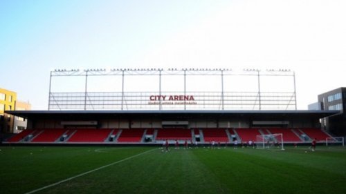 Zvzeda igra na oranici