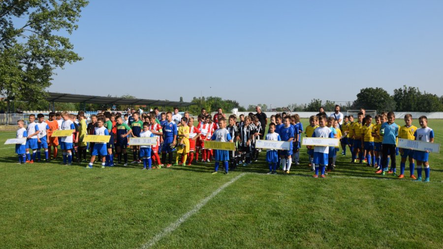 Turnir pionirskih ekipa "Budući asovi" u ŠImanovcima