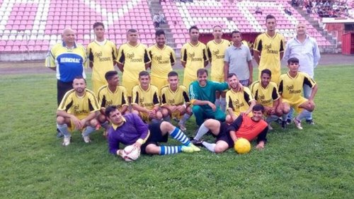 Veternica iz Leskovca najstariji romski fudbalski klub na Balkanu, Gradska liga Leskovac