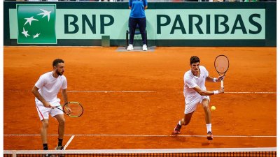 Milojević i Petrović odservirali Indijce