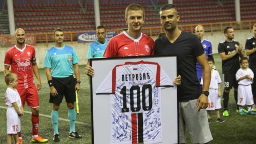 Todor Petrović došao do stotke!, Superliga Srbije