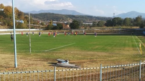 Ljubitelji fudbala u Pirotu s nestrpljenjem očekuju lokalni derbi!, Zona "Jug"