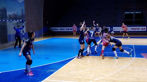 Medicinar slavio u komšijskom duelu, Prva liga Centar