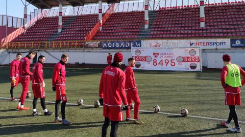 Voždovac u humanitarnoj misiji "Pogodi za život", Superliga Srbije