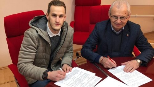 Zvezda dovela napadača!, Superliga Srbije