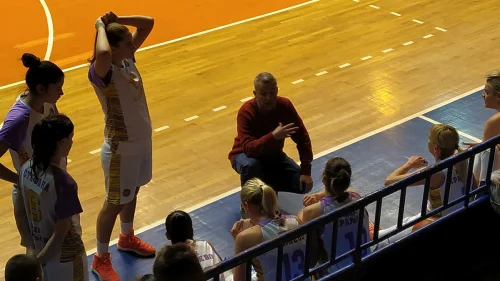 Kraljevu derbi začelja, Prva ženska liga Srbije