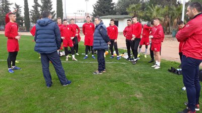 Kosanovi: Crtice iz Antalije, Superliga Srbije
