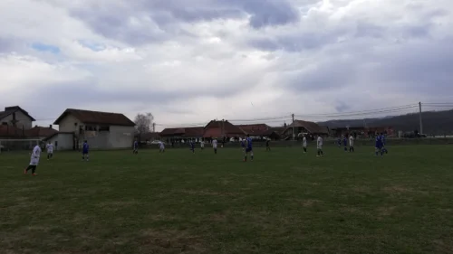 Komšijski derbi u znaku Ribnika, Prva rasinska okružna liga