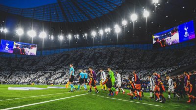 Slavili Totenhem i Liverpul (video)