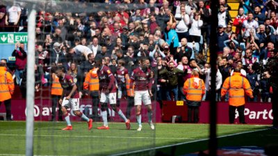 Čemponšip: Veliki preokret Aston Vile