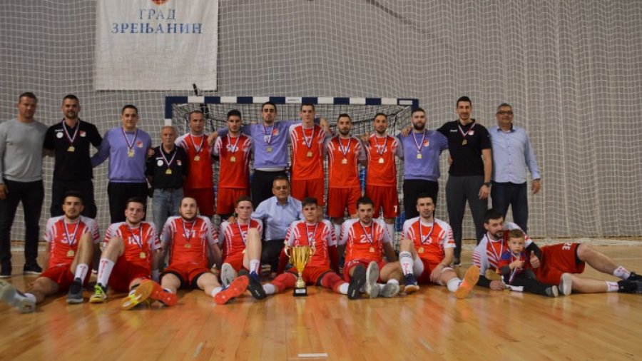 Uručen šampionski pehar rukometašima Proletera, Super B liga Sever-Centar