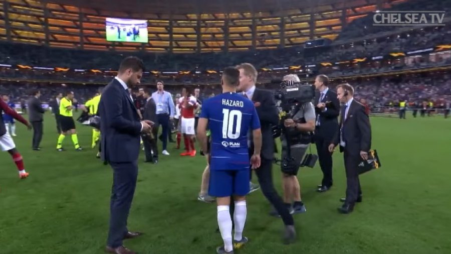 Azar: Trofej za zbogom, Engleska: Premier League