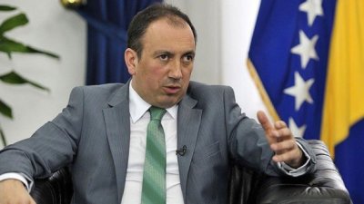 Crnadak još nije dobio odgovor o zastavi s ljiljanima: Nadam se da UEFA neće ponoviti ovaj propust