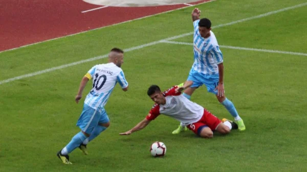 Pobeda Spartaka na otvaranju sezone, Linglong  Superliga Srbije
