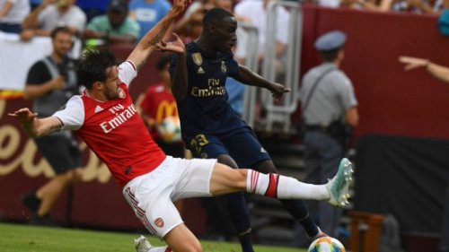 Arsenal poveo pa na penale izgubio, Jović žrtva taktike