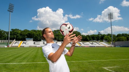 Bivši igrač Reala i Ajaksa Mink Peters potpisao za Čukarički, Linglong  Superliga Srbije