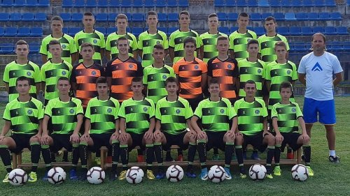 Kikeru dovoljno poluvreme, Kadetska liga Srbije