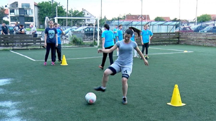 Istorijski  start  fudbalerki "Desetke'' iz Obrenovca