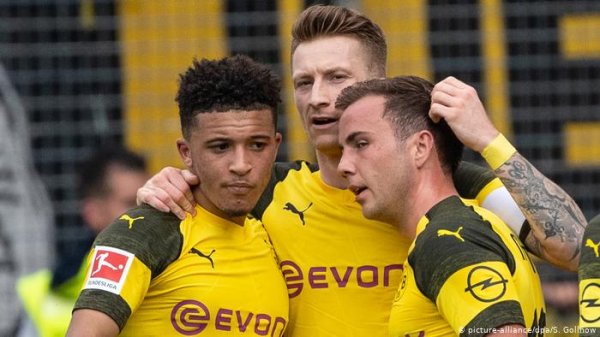 Dortmund posle autogola ostao bez pobede, Nemačka: Bundesliga