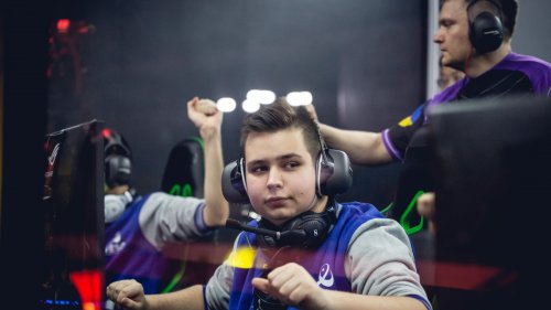 CR4ZY pronašao zamene za Nexu i HuNtera