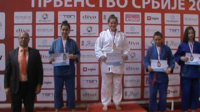 Teodora se pozlatila u Beogradu