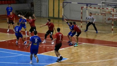Radnički sigurnom igrom do novih bodova, Super B liga Istok-Zapad