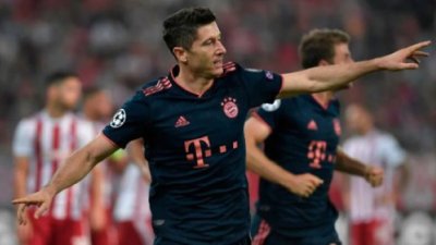 Levandovski ispisuje istoriju