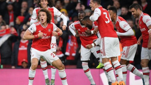 Pl: VAR ''oteo'' dva boda Arsenalu, gol Milivojevića