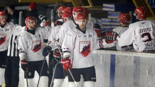 IHL: Penali kobni za Novosađane, IHL liga
