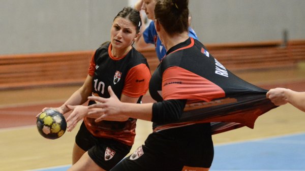 Kragujevčanke dominantne u derbiju kola, Super B