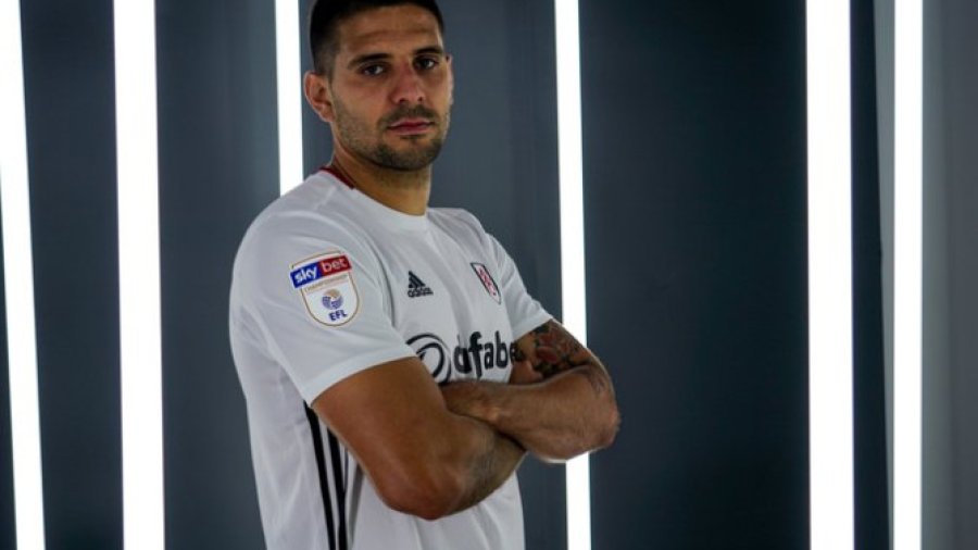 Čempionšip: Nova pobeda Lidsa, Mitar junak Fulama