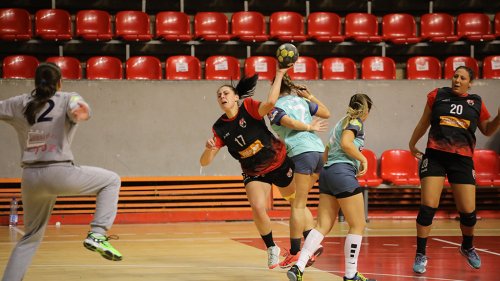 Radnički sigurnom igrom do jesenje titule, Super B