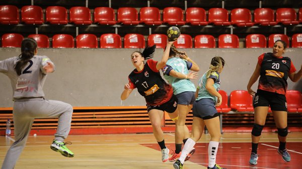 Radnički sigurnom igrom do jesenje titule, Super B