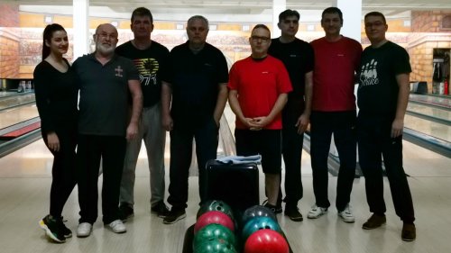 Biznis liga u bovlingu: Strikeri dobili derbi   