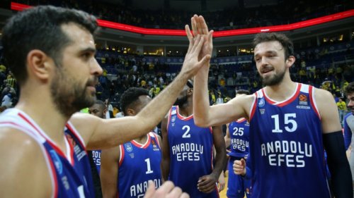 EL: Efesu turski derbi, Euroleague