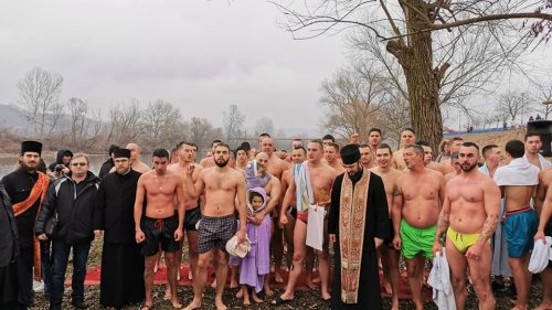 Bogojavljenski krst osvojio kruševljanin Mihajlo Adžić