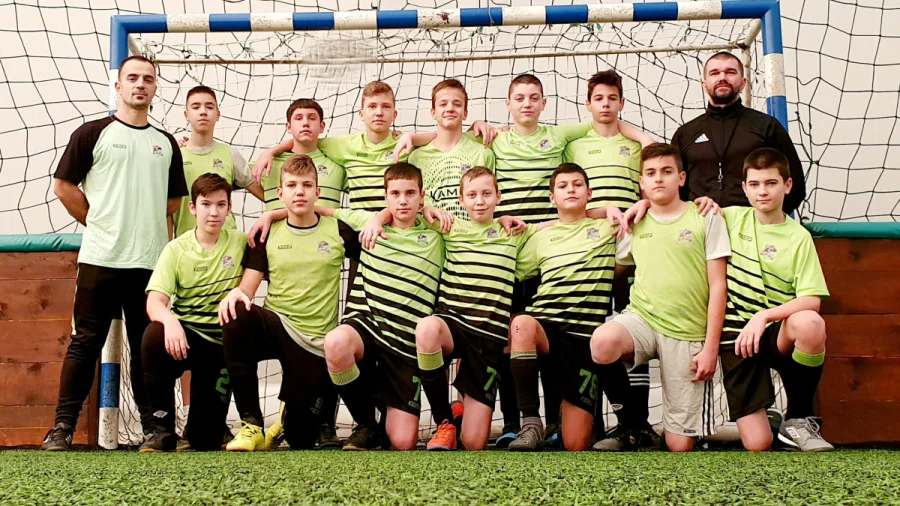 Škola fudbala "Deluks" Obrenovac - škola za nadarenu decu, Liga mlađih pionira Beograda grupa "V"