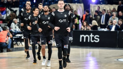 Jedan puca, drugi kuca, ABA liga