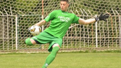 Budućnost iz Popovca pripreme odradila na terenima drugih klubova, Srpska liga Istok