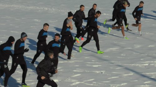 Na Zlatiboru sneg do kolena, Prva liga Srbije