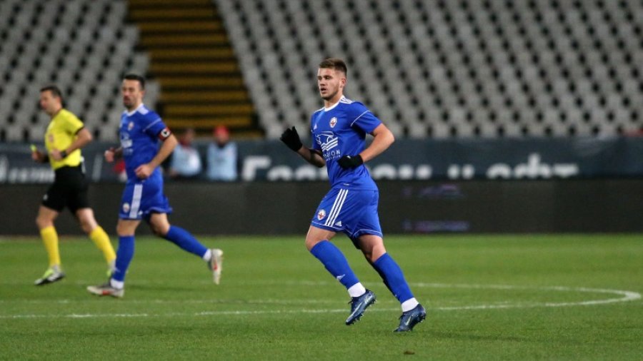 Kako najmladji debitant Superlige Srbije Dragan Stoisavljević provodi vreme u karantinu, Linglong  Superliga Srbije