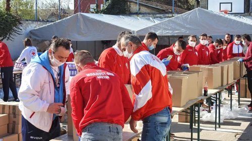 Apatinski fudbaleri u humanitarnoj misiji pomoći penzionerima, Vojvođanska liga "Sever"
