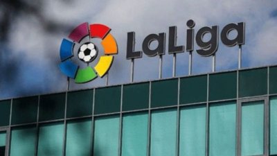 Pet zaraženih igrača u Španiji